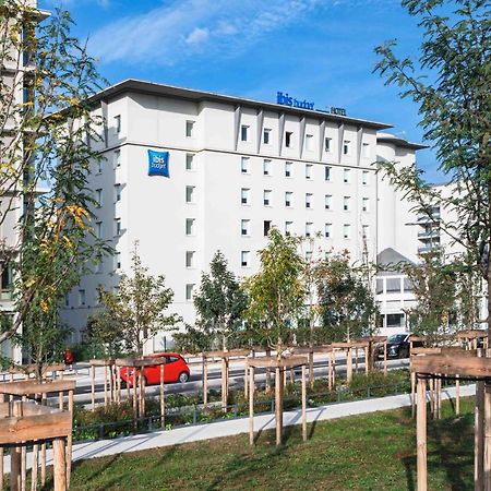 Ibis Budget Lyon Villeurbanne Bagian luar foto