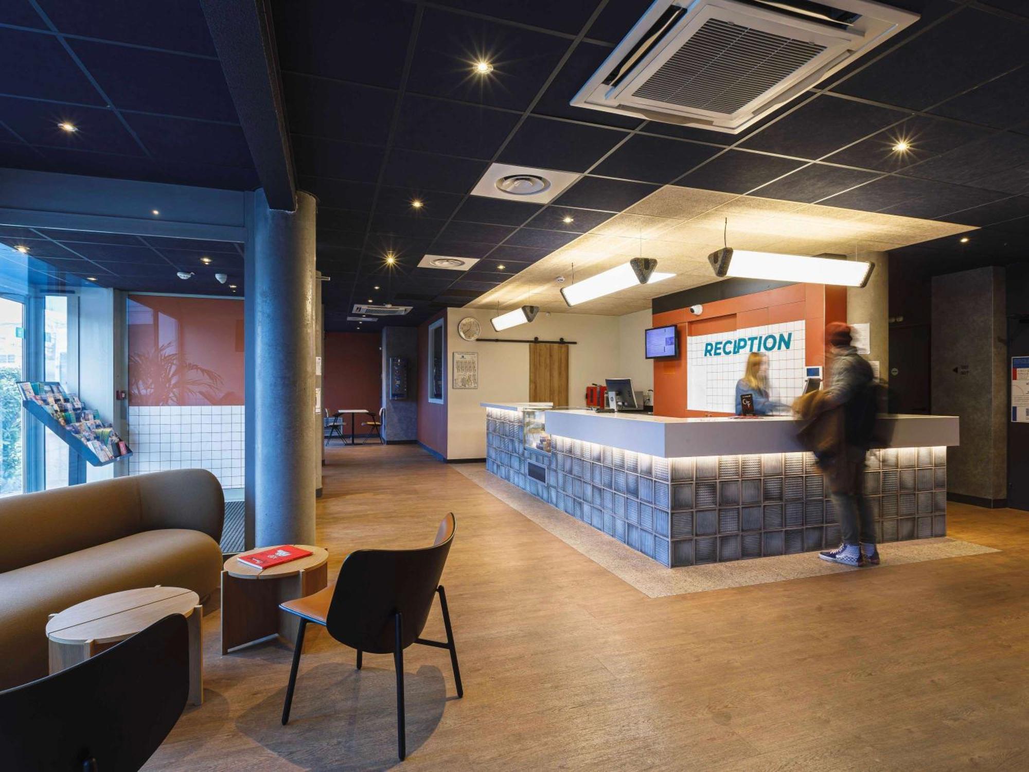 Ibis Budget Lyon Villeurbanne Bagian luar foto